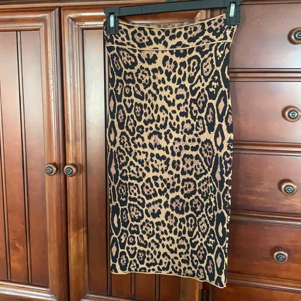 Gorgeous BCBG Tiger Print Stretchy Long  Skirt